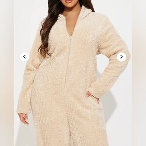 NOT TIRED Comfy Cozy Cream Plush Hooded Women's PJ Jumpsuit Size 2X